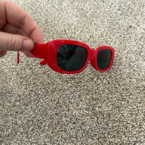 Square Frame Red Sunglasses Square Y2K Bold Trendy Festival - Picture 4 of 9